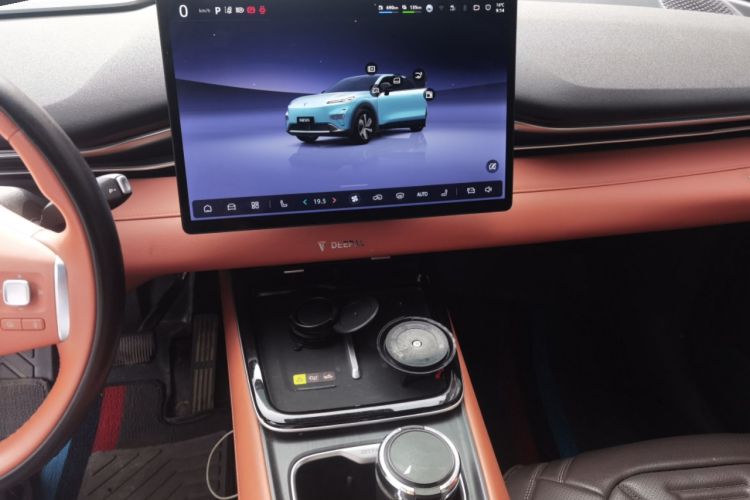 Used Deepal S05 2024 200Max Range-Extended Long-Range Version
