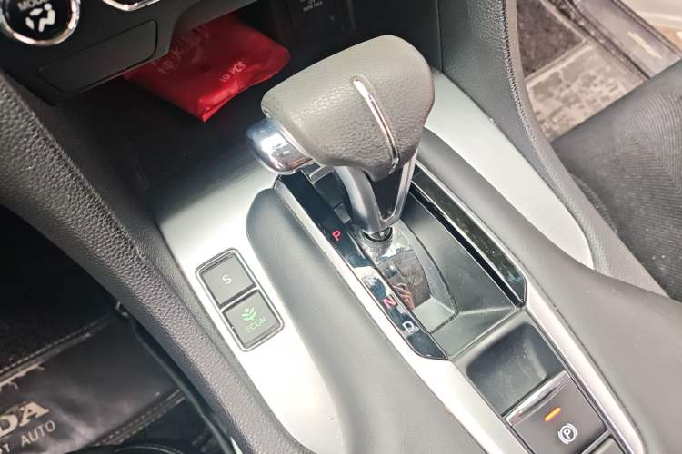 Used Honda Avancier 2019 240TURBO Two-Wheel Drive Elite Edition Gear Lever