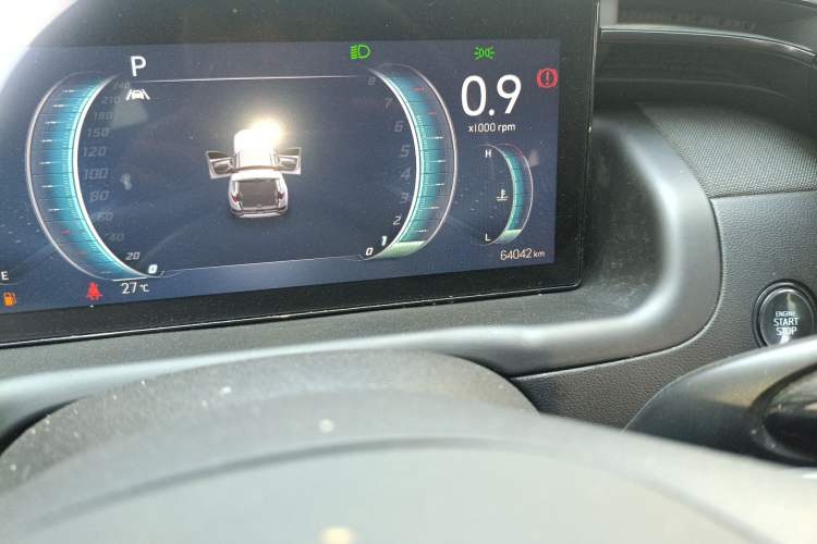 Used Hyundai Tucson 2022 Tucson L 1.5T DCT 20th Anniversary Edition N Line Odometer Close Up