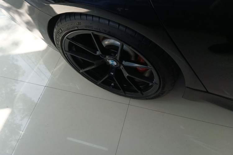 Used BMW 3 Series 2018 320i M Sport Night Edition Right Rear Wheel Hub