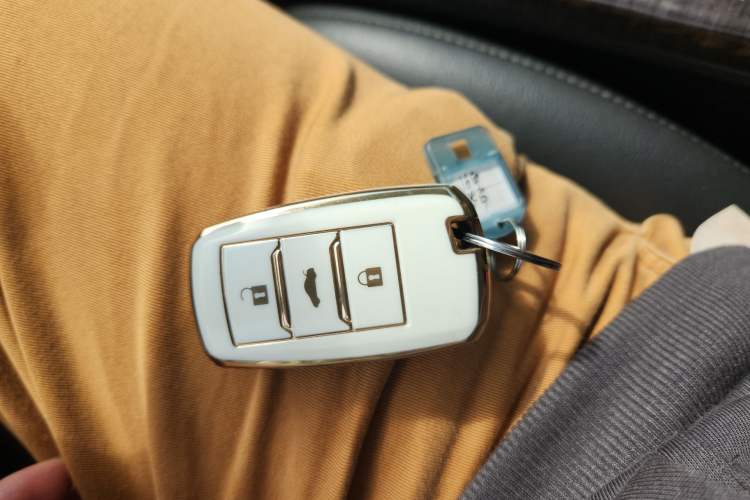 Used Changan Raeton 2014 1.8T Automatic Prestige Anniversary Edition China IV Standard
