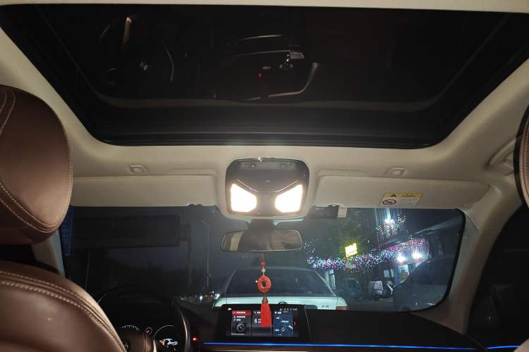 Used BMW 5 Series 2019 Facelifted 530Li Luxury Edition Premium Package
