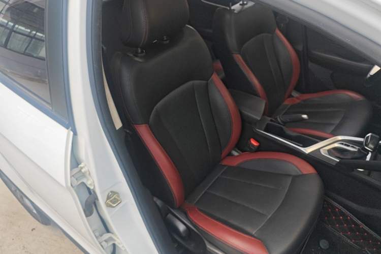 Used Geely Auto Vision X3 2021 PRO 1.5L CVT Deluxe Model
