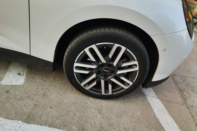 Used MINI Electric MINI COOPER 2024 456km COOPER E Classic Edition