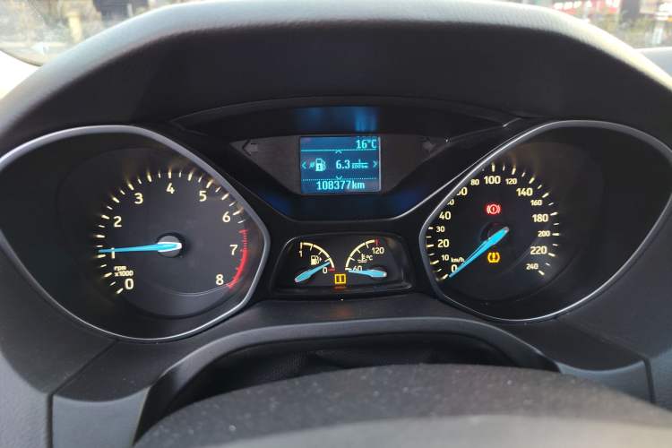 Used Ford Focus 2015 Hatchback EcoBoost 125 Manual – Ultra-Style Edition