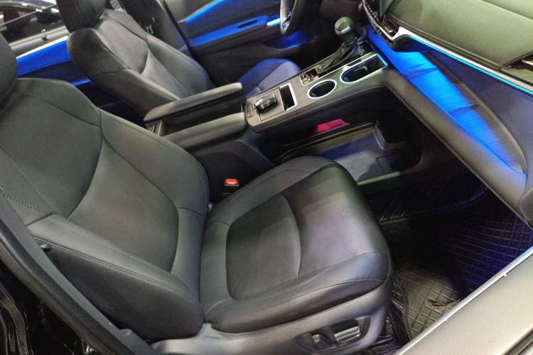 Used Toyota SIENNA 2023 2.5L Hybrid Deluxe Edition
