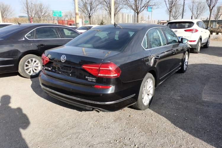 Used Volkswagen Passat 2017 330TSI DSG Luxury Edition
