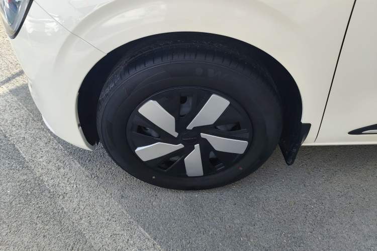 Used Dongfeng NAMMI 01 2024 New Edition 330 Air Left Front Wheel Hub