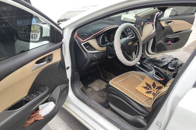 Used Chevrolet Monza 2022 320 Automatic Enjoyment Sunroof Version Driver Seat