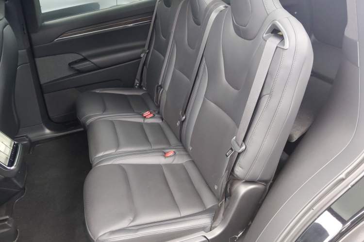 Used Tesla Model X 2023 Dual-Motor All-Wheel-Drive Version
