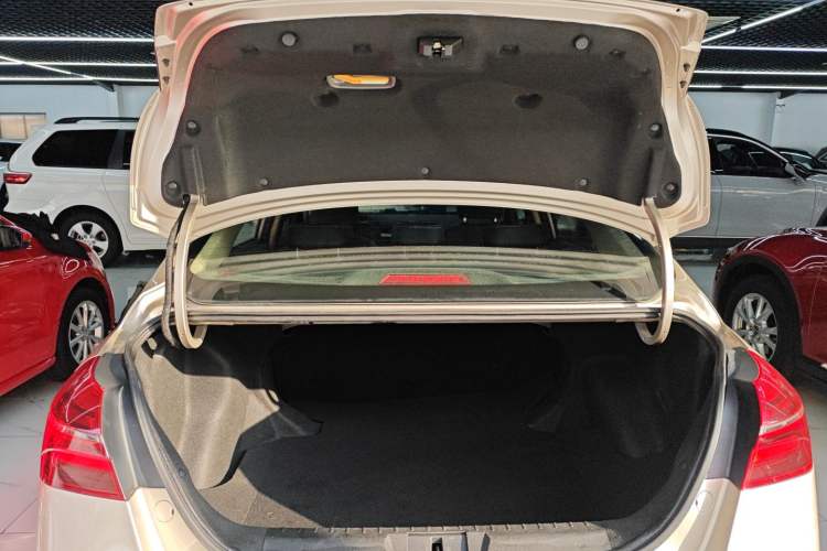 Used Geely Auto Emgrand 2018 1.5L CVT Upward Connect Edition
