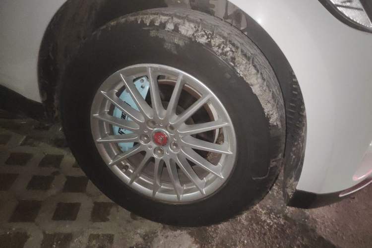 Used Jaguar F-PACE 2018 2.0T Two-Wheel Drive Urban Deluxe Edition