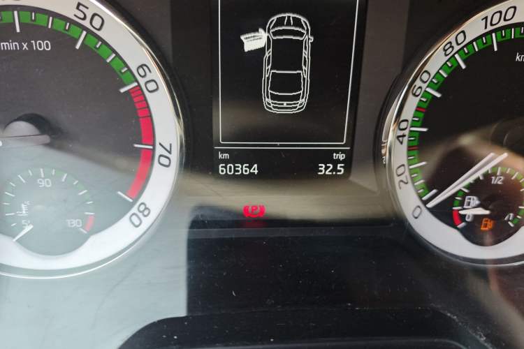 Used Skoda Octavia 2019 1.5L Automatic Smart Drive Luxury Edition China VI Standard
