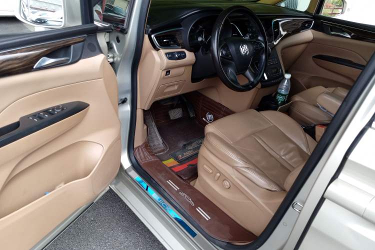 Used Buick GL8 2017 ES 28T Premium Version China V Standard Driver Seat