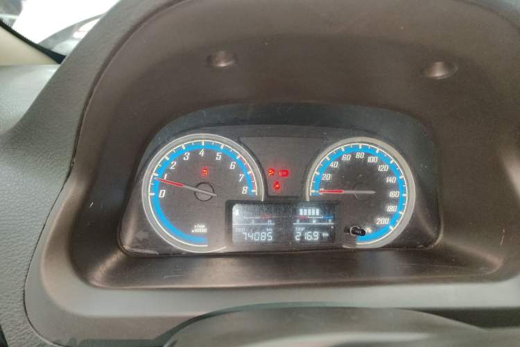 Used Baojun 730 2014 1.5L Manual Luxury Navigation ESP Version 7 Seats