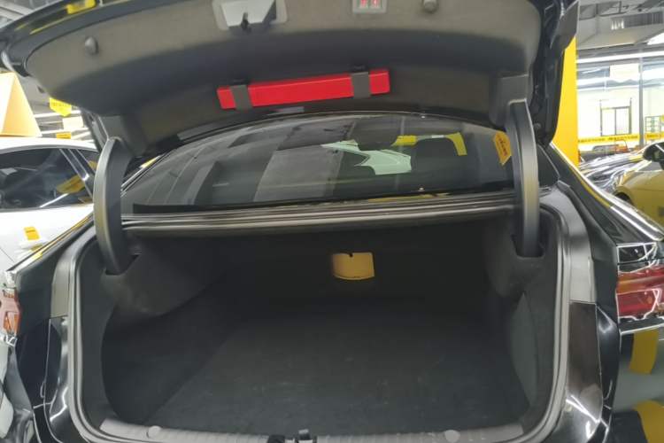 Used BYD Han 2025 EV with 701 km of Laser Radar-Enabled Intelligent Driving