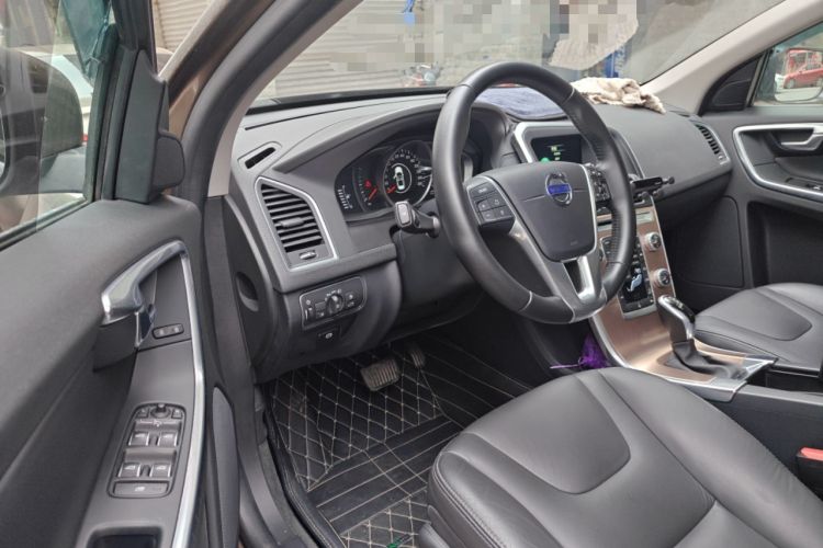 Used Volvo XC60 2017 T5 AWD Smart Upgrade Model