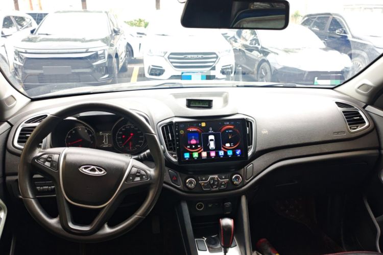 Used Chery Tiggo 5 2014 2.0L CVT Joyful Edition Center Console