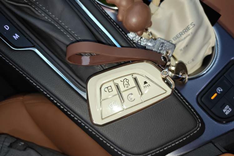 Used Cadillac CT4 2022 28T Luxury Edition Vehicle Key