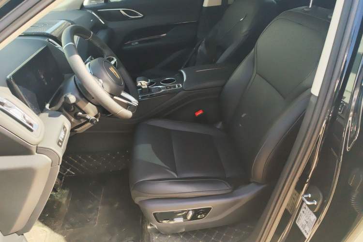 Used Hongqi HS3 PHEV 2025 Model 117km Jingwei Edition Left Front Seat