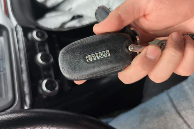 Used Haval H2 2018 Chuanxiang Edition Blue Badge 1.5T Dual-Clutch Two-Wheel Drive Fashionable Model
