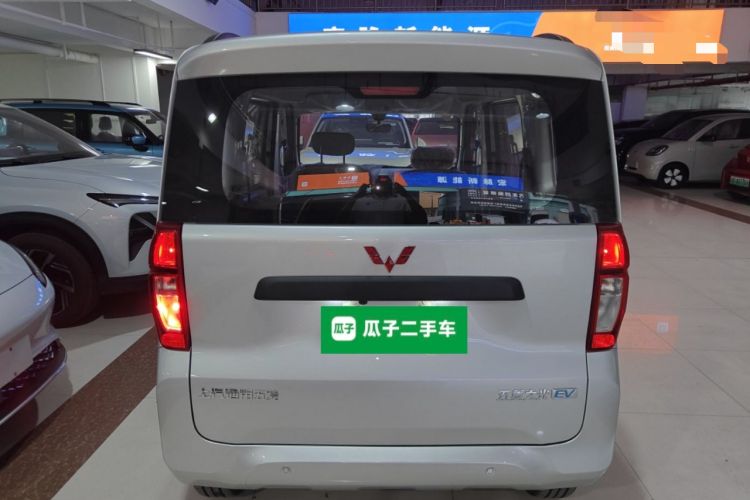 Used Wuling Zhiguang New Energy 2025 Model 305km Ambitious Edition Rear