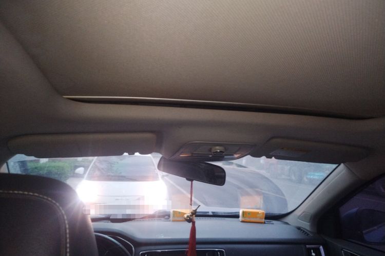 Used Roewe RX5 2016 20T Two-Wheel Drive Automatic Internet Smart Edition