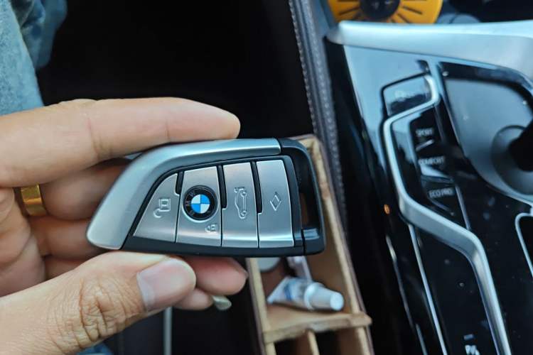 Used BMW 5 Series 2021 530Li xDrive Luxury Package