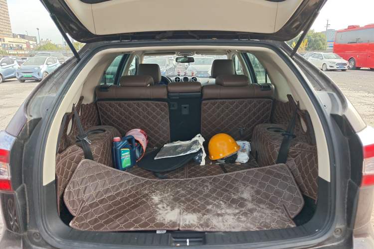 Used BYD S7 2016 2.0T Automatic Prestige Plus Trunk