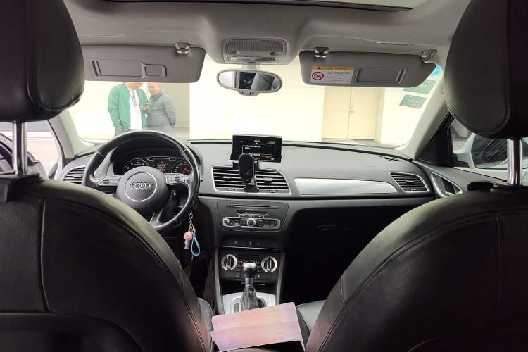 Used Audi Q3 2016 30 TFSI Collector's Edition Comfort Model
