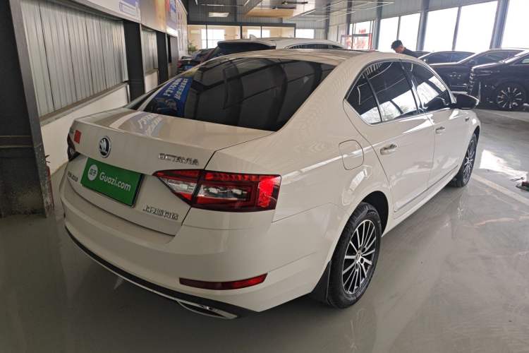 Used Skoda Octavia 2019 TSI230 DSG Luxury Edition
