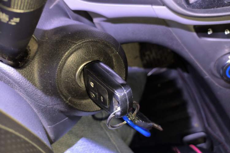 Used Chevrolet Aveo Sonic 2014 Sedan 1.4SL AT Fashion Edition Vehicle Key