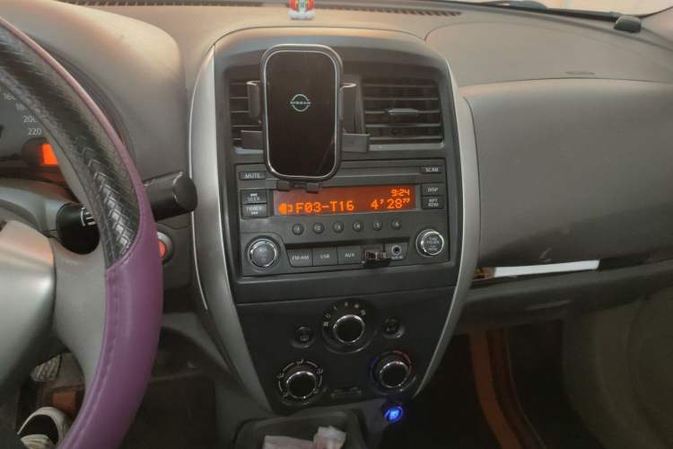 Used Nissan Sunny 2016 1.5XE Manual Leading Edition
