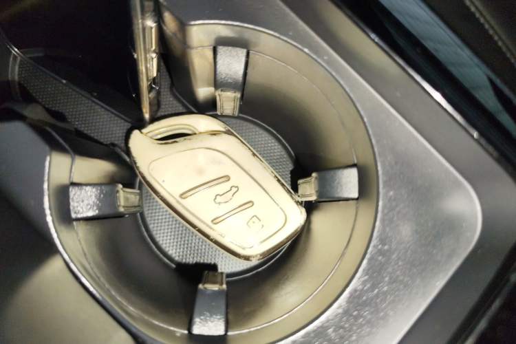 Used Roewe RX5 MAX 2019 300TGI Automatic Smart Cabin Flagship Edition