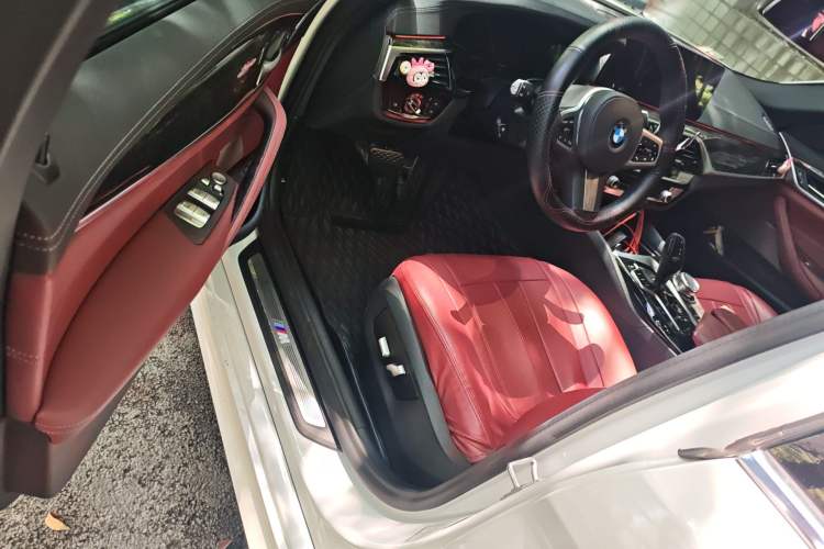 Used BMW 5 Series 2021 525Li M Sport Package