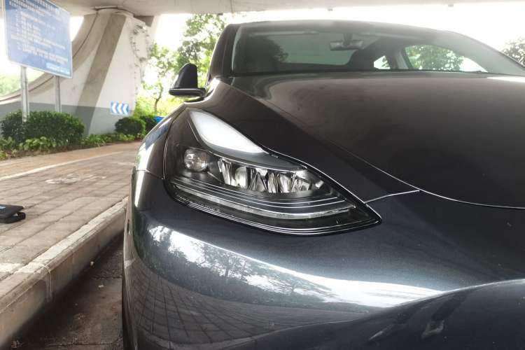 Used Tesla Model Y 2024 Rear-Wheel-Drive Version
