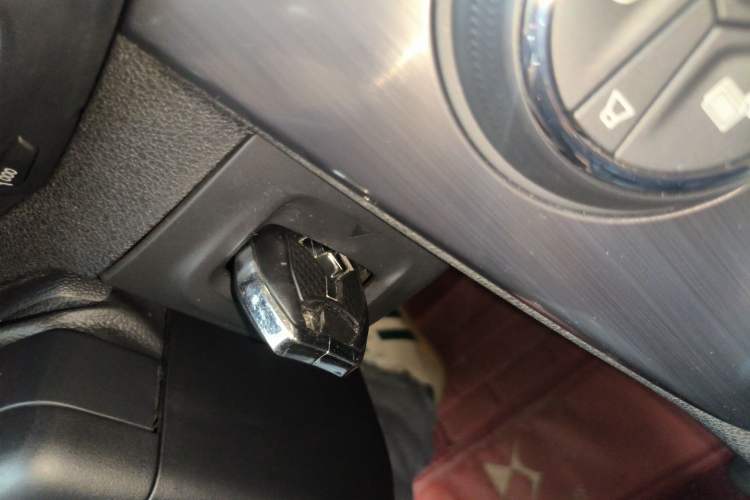 Used DS 5 2014 1.6T Elegant Version THP160 Vehicle Key