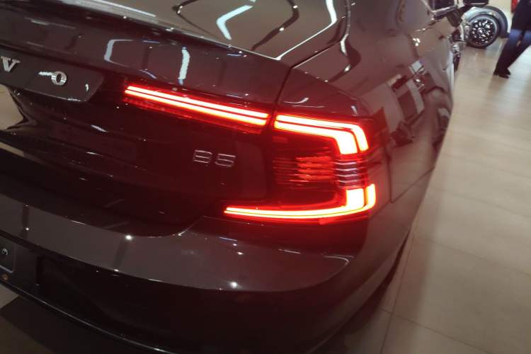 Used Volvo S90 2023 B5 Zhiyuan Luxury Edition