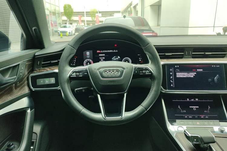Used Audi A6L 2019 40 TFSI Luxury Dynamic Model Steering Wheel
