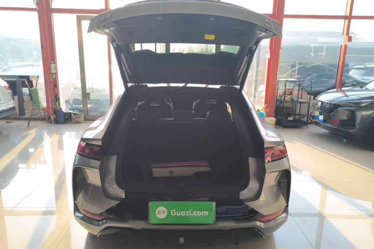 Used BYD Song L EV 2025 Intelligent Driving Version 662 km LiDAR Excellence Edition
