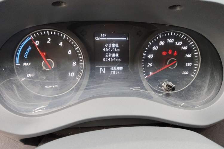 Used Wuling Yangguang 2024 300km Comfort Version with Sealed Windows 60kW
