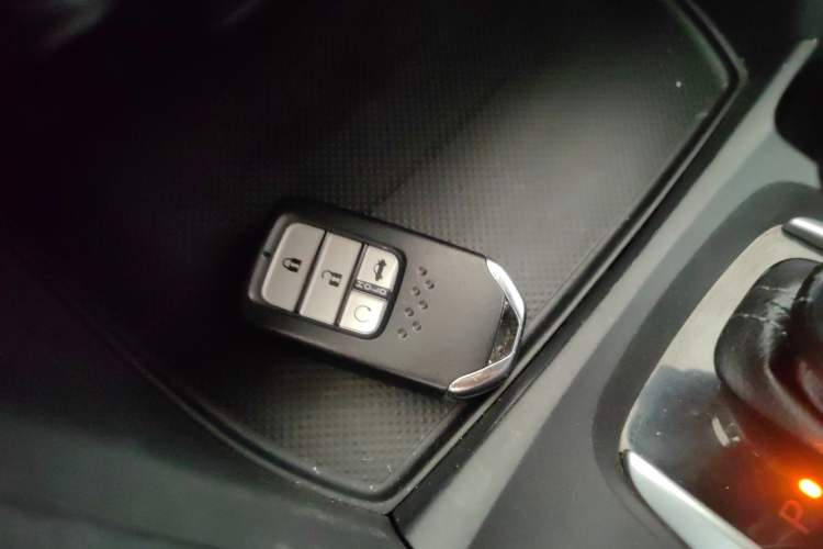 Used Honda Civic 2016 220TURBO CVT Luxury Edition
