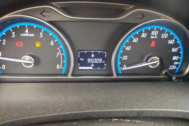 Used Baojun 630 2014 1.5L manual standard version Odometer Close Up