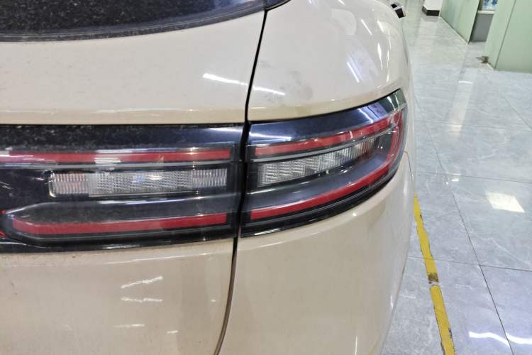 Used Hima AITO M5 2022 Pure Electric All-Wheel-Drive Performance Edition
