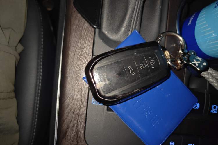 Used Toyota Highlander 2022 Dual-Engine 2.5L Four-Wheel Drive Supreme Edition 7-Seater Vehicle Key