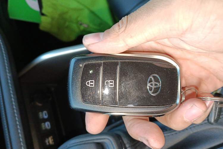 Used Toyota Highlander 2024 2.5L Smart Electric Hybrid Dual-Motor Two-Wheel-Drive Elite Edition 5 Seats
