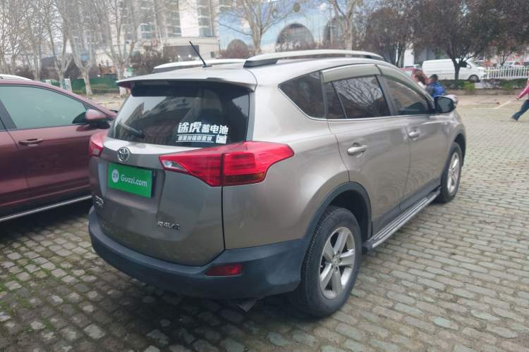 Used Toyota RAV4 2013 2.0L CVT Two-Wheel Drive Urban Edition