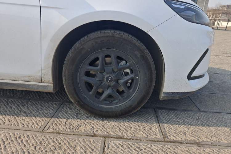 Used BYD Seal 05 DM-i 2025 DM-i Smart Drive 55KM Luxury Model Right Front Wheel Hub