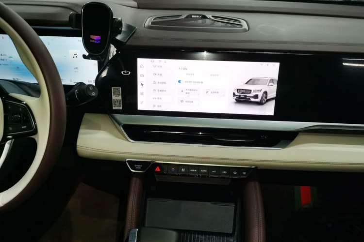 Used Geely Auto Monjaro L 2024 2.0TD High-Power Automatic Two-Wheel Drive Yunqi Version
