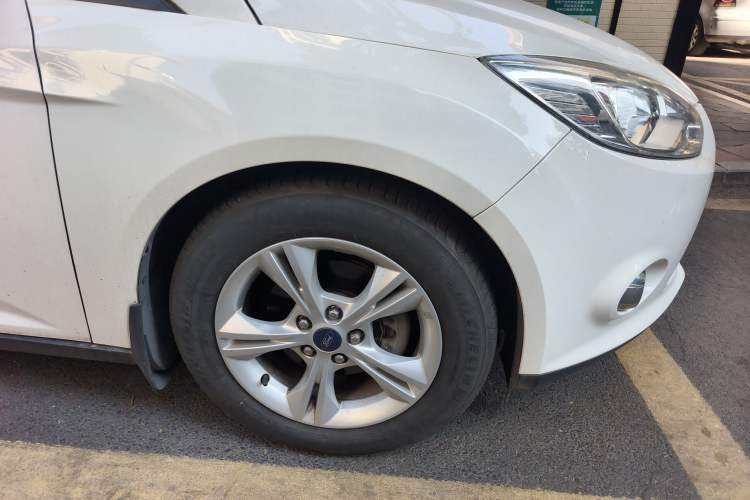 Used Ford Focus 2012 Hatchback 1.6L Automatic Fashion Edition